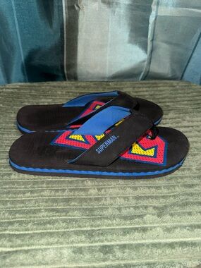 DC Comics Superman Black Blue Red Yellow Men's Flip-Flops